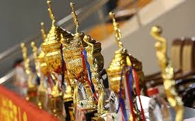 花滑世锦赛：马里宁4A跳成功落地